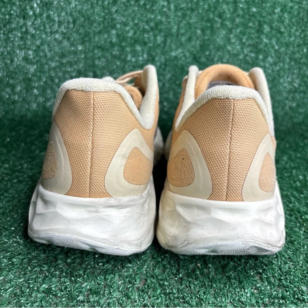 New Balance FF Arishi V4 Beige / Tan Running Shoes‎ Sneakers Mens Size 12 D